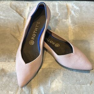 Rothy’s - size 8 - the point - petal pink
